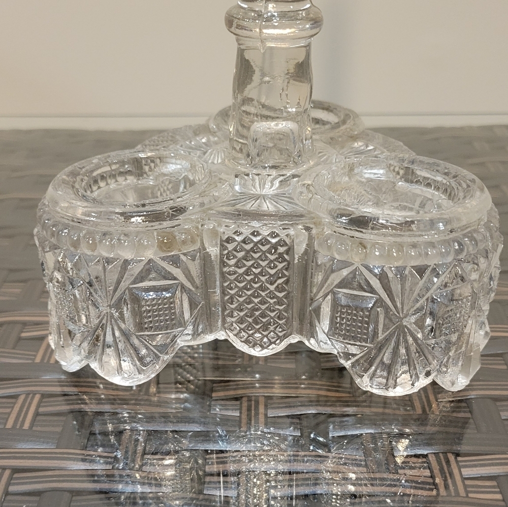 Elson- Crystal Candle Holder - Picture 4 of 5